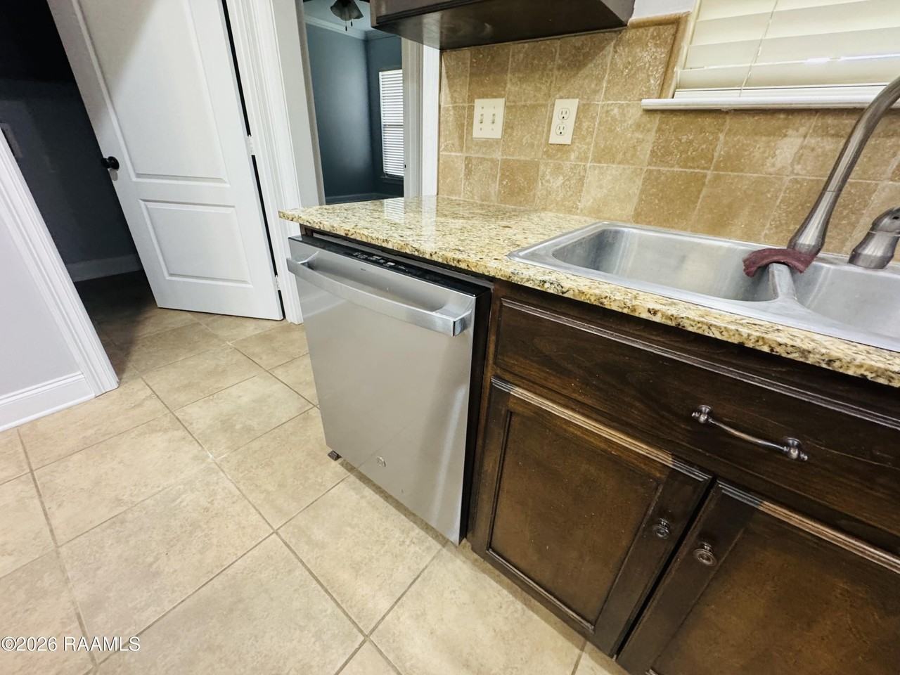 801 Rolling Mill Ln - Photo 6 of 17