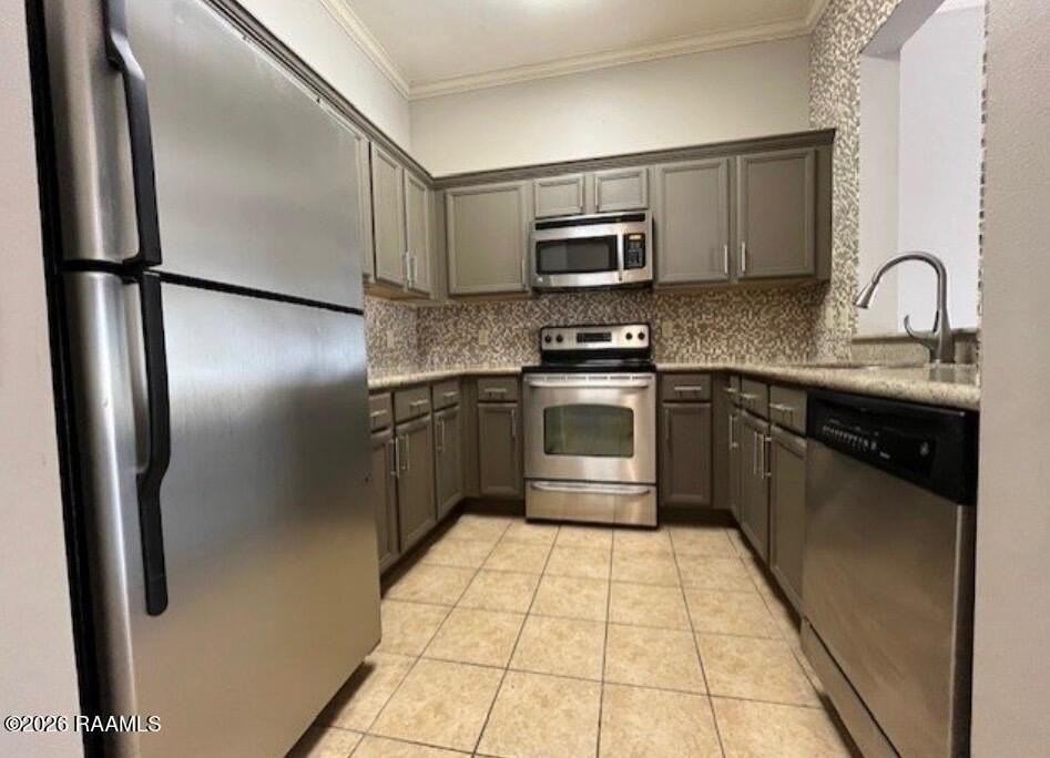 201 Settlers Trace Blvd #4402 - Photo 5 of 10