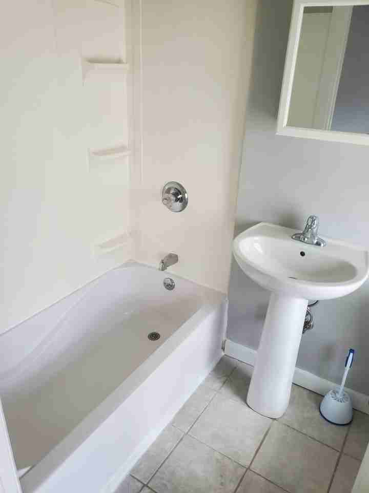 318 Lincoln Way East - Photo 5 of 20