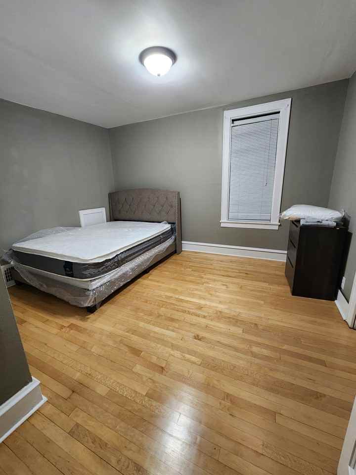 138-140 West Chambers Street - Photo 5 of 5
