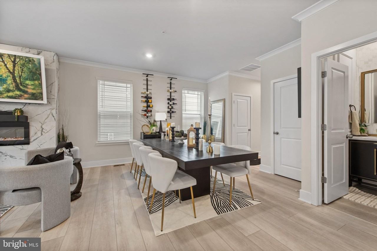 513 Waters Landing Dr - Photo 5 of 30