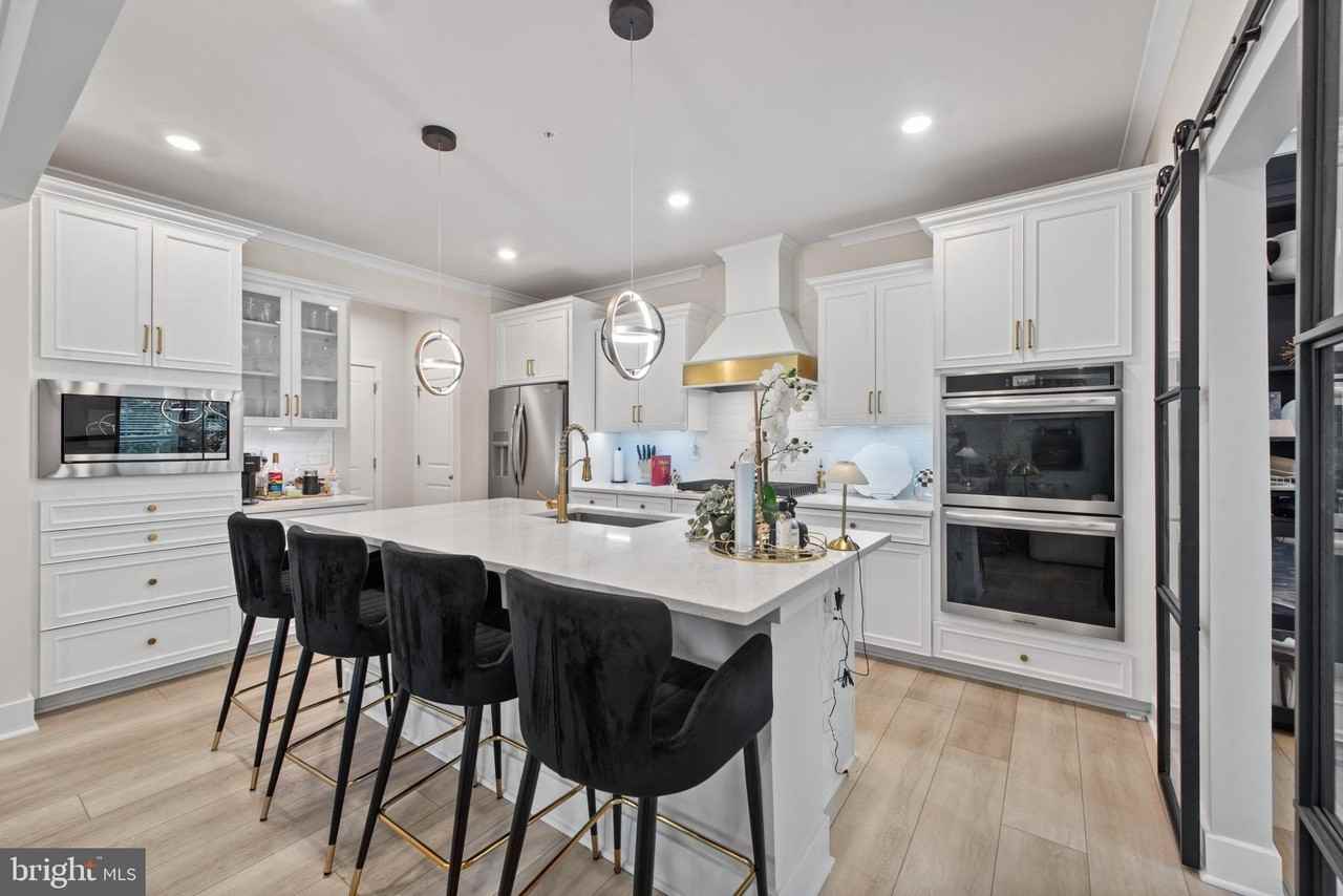 513 Waters Landing Dr - Photo 6 of 30