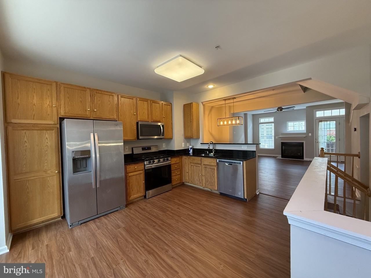 970 Harrison Cir - Photo 5 of 27