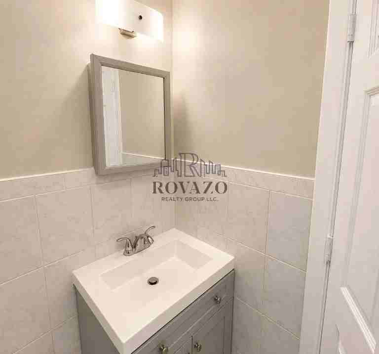 76 Ridge Street #3d - Photo 4 of 10