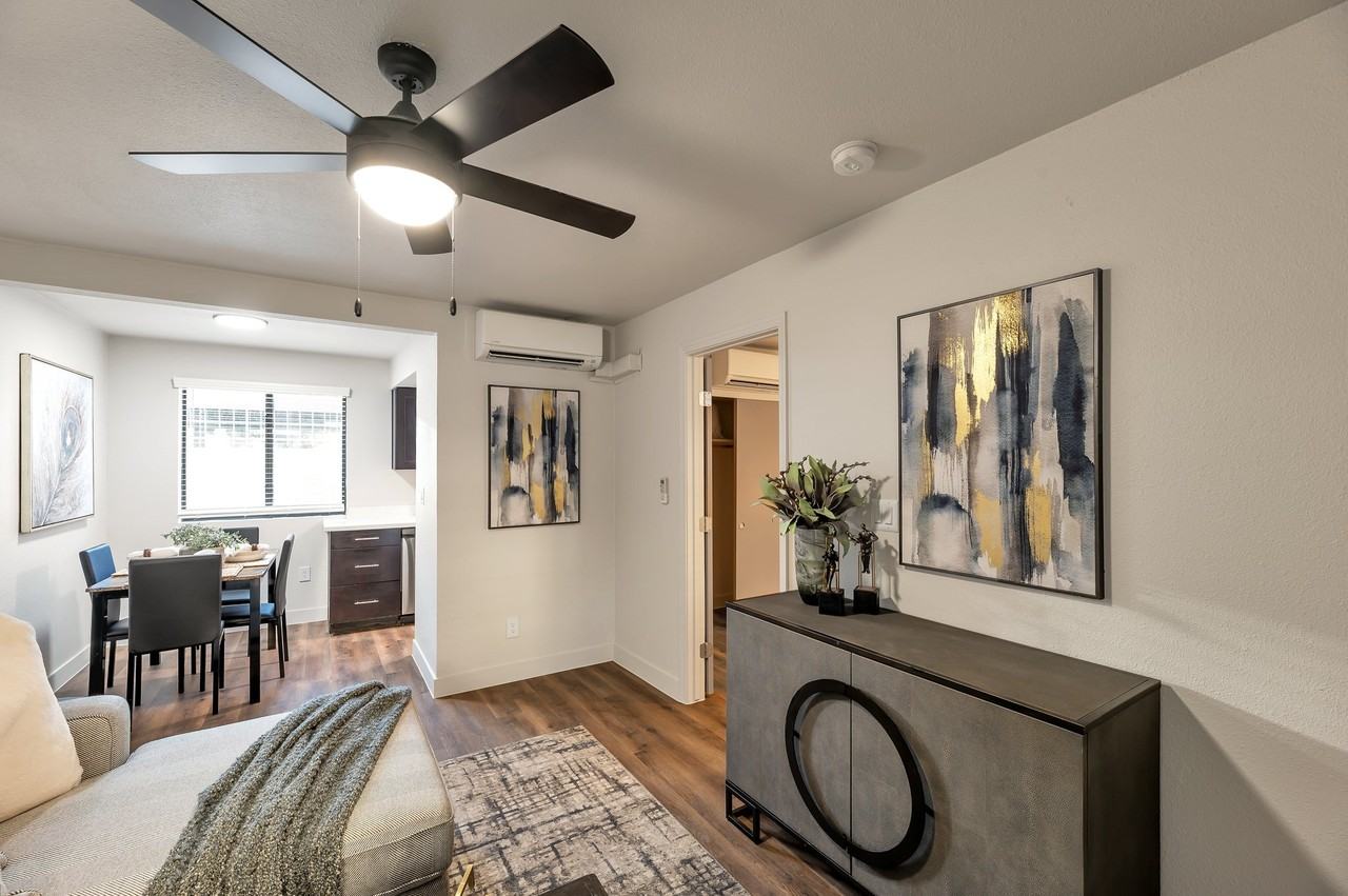 1827 East Lemon Street - Photo 3 of 15