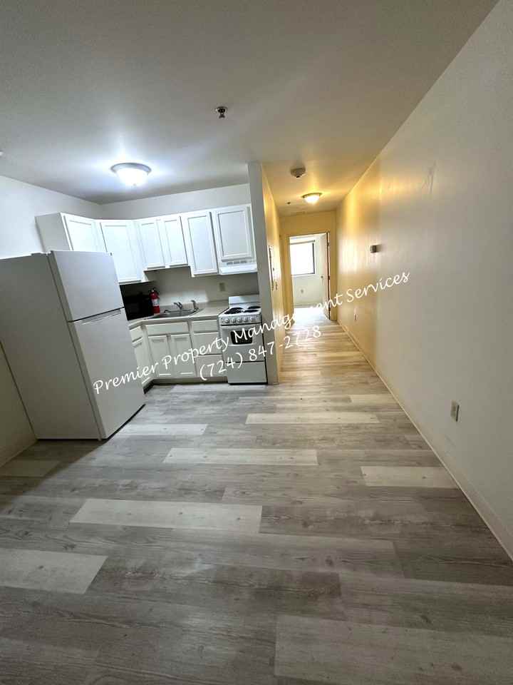 262 Connecticut - Photo 2 of 6