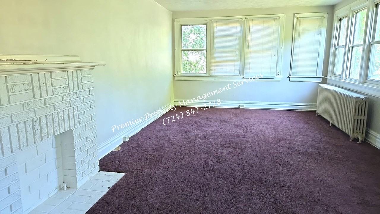 324 E Moody Ave (New Castle) - Photo 3 of 10