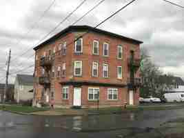 featured image of 323 Saint Anthony St #2