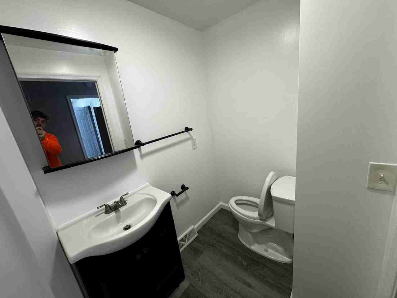 323 Saint Anthony St #2 - Photo 5 of 8