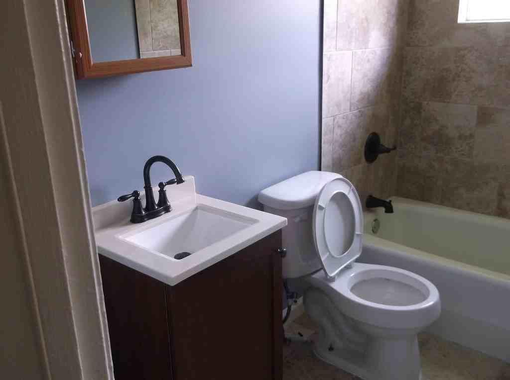 150 Maxwell Dr - Photo 3 of 9