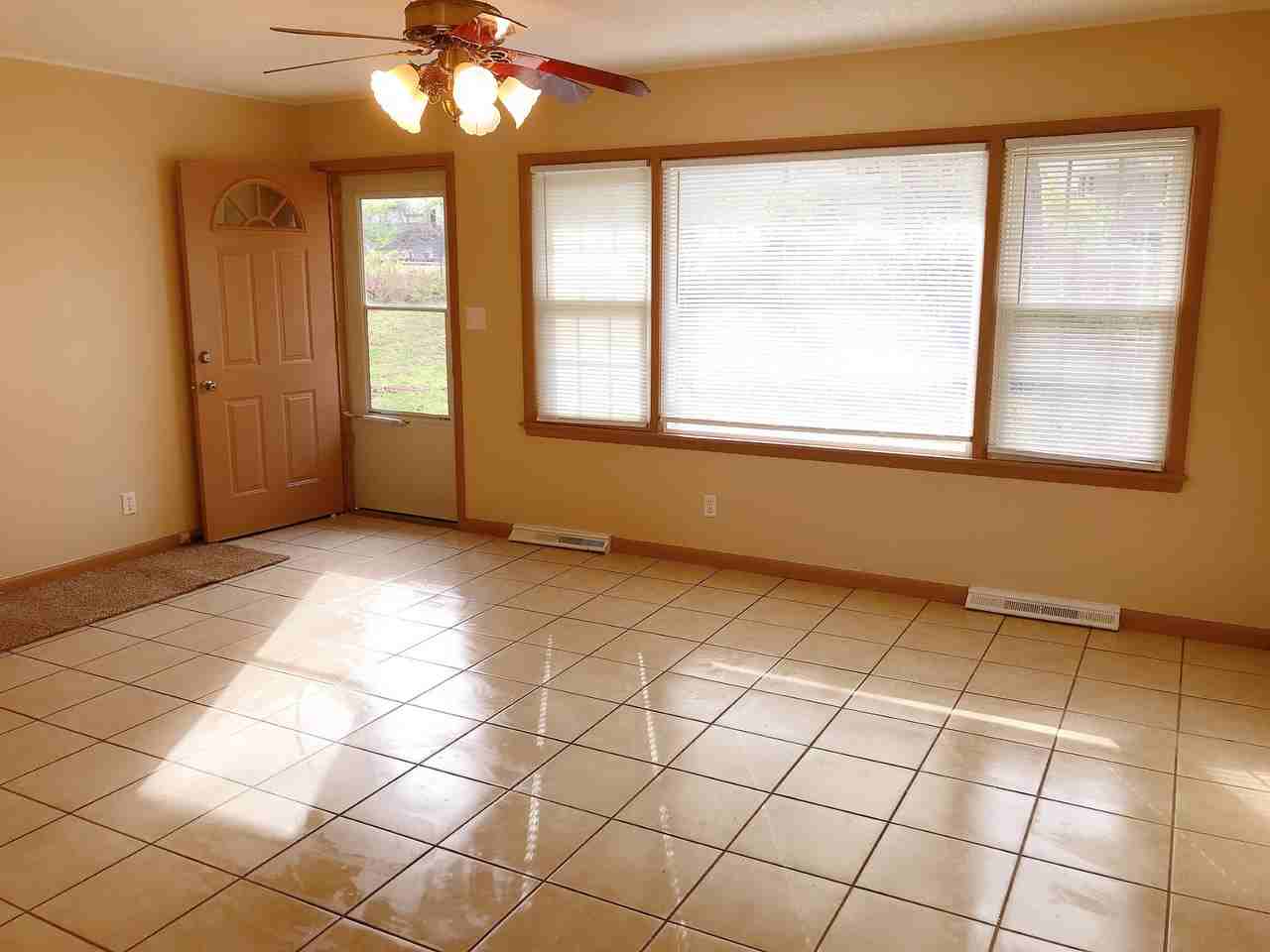 9 Pecan Grv - Photo 2 of 9