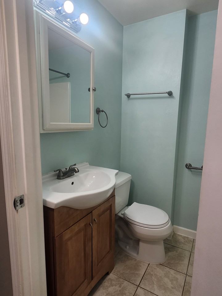 3001 Preble St #6 - Photo 2 of 4
