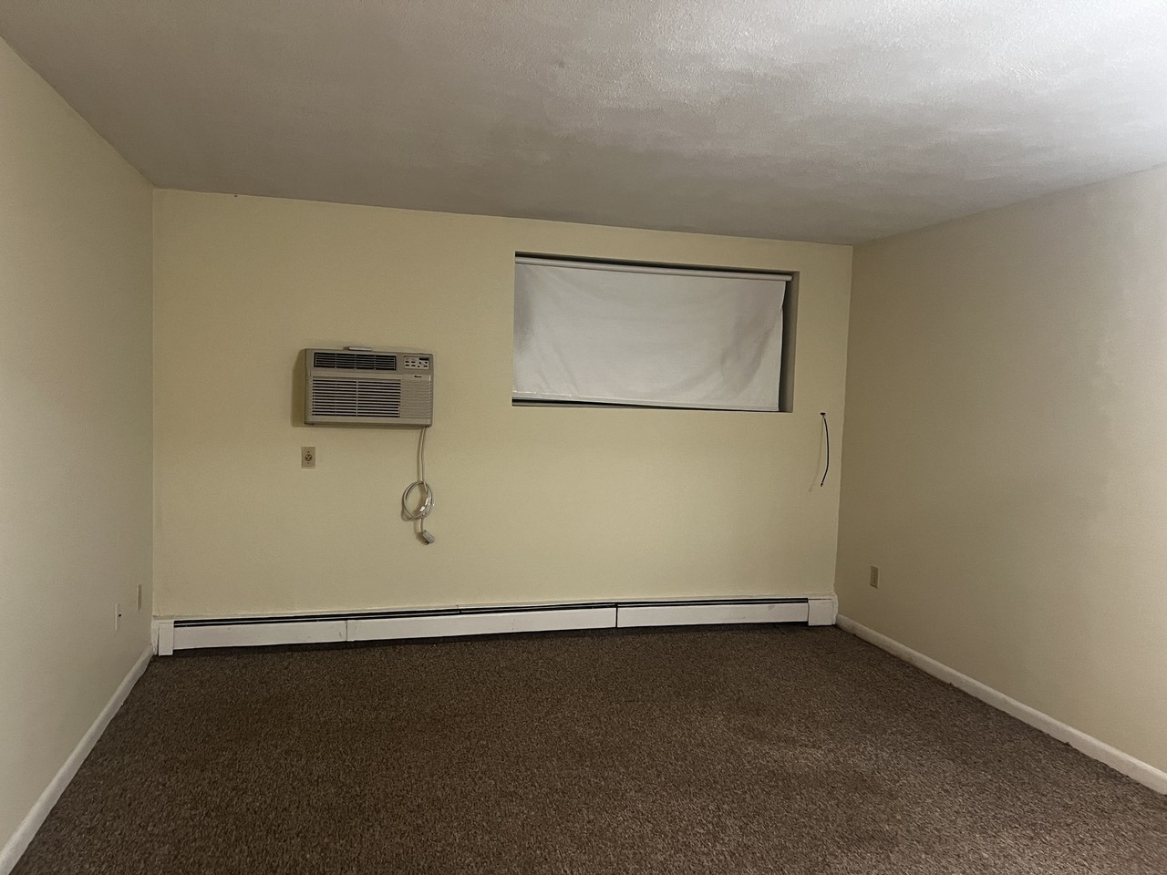 900 Governors Dr #1