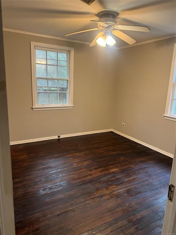 302 Bradley Dr - Photo 5 of 10