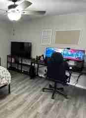 770 University Ave #4