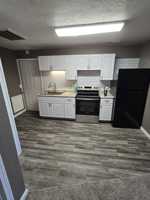 featured image of 216 S Cavin St #1