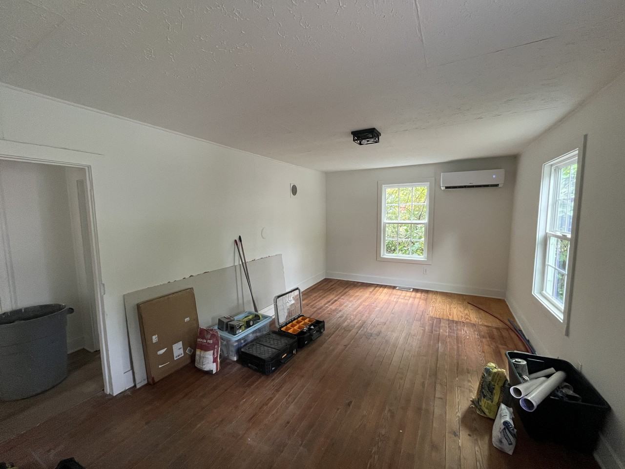 105 Ridge St - Photo 6 of 10