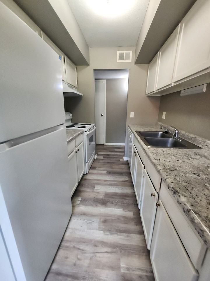 5105 Huntington Ave #1 - Photo 3 of 15