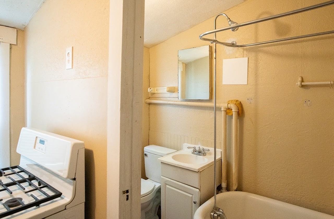 311 Hart St #1 - Photo 5 of 16