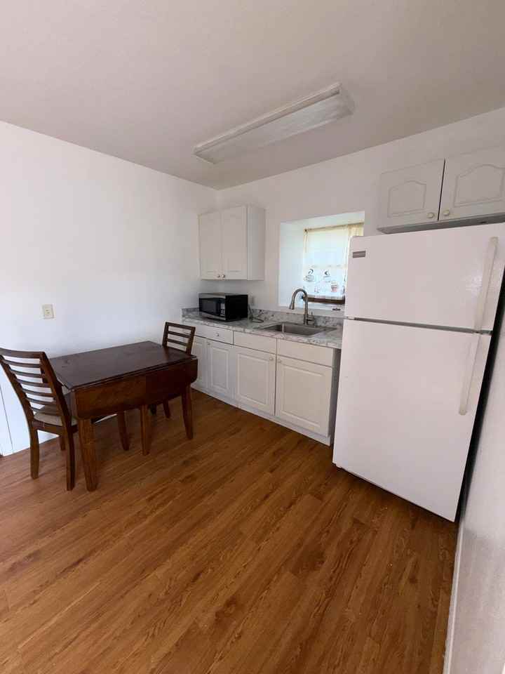 862 Caribbean Dr #B - Photo 4 of 18