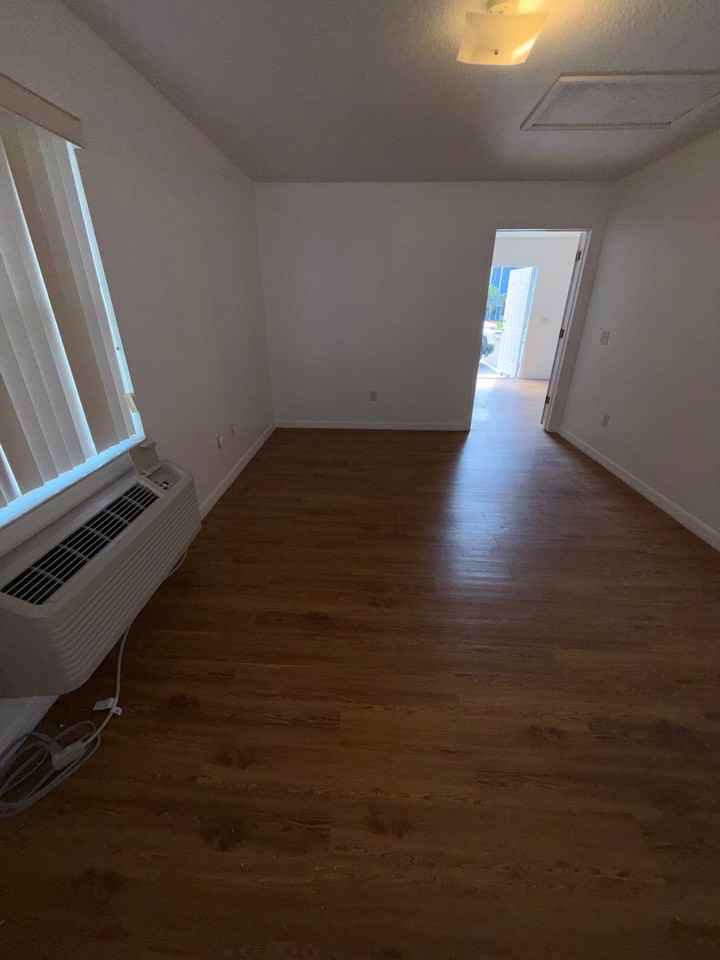 862 Caribbean Dr #B - Photo 6 of 18