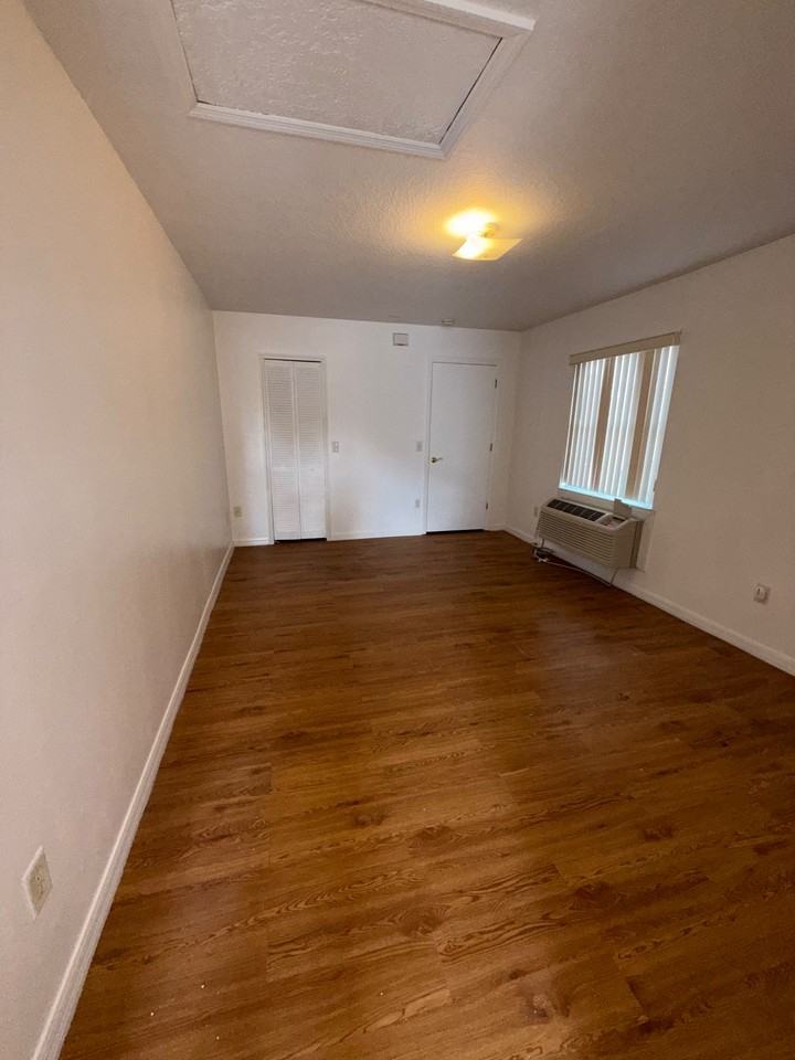 862 Caribbean Dr #B - Photo 7 of 18