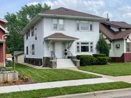 featured image of 3706 Penn Ave N #2