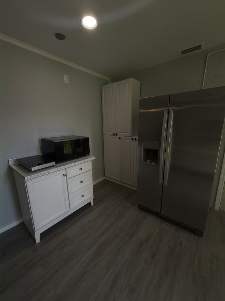 1302 Ariana Woods Cir - Photo 3 of 8