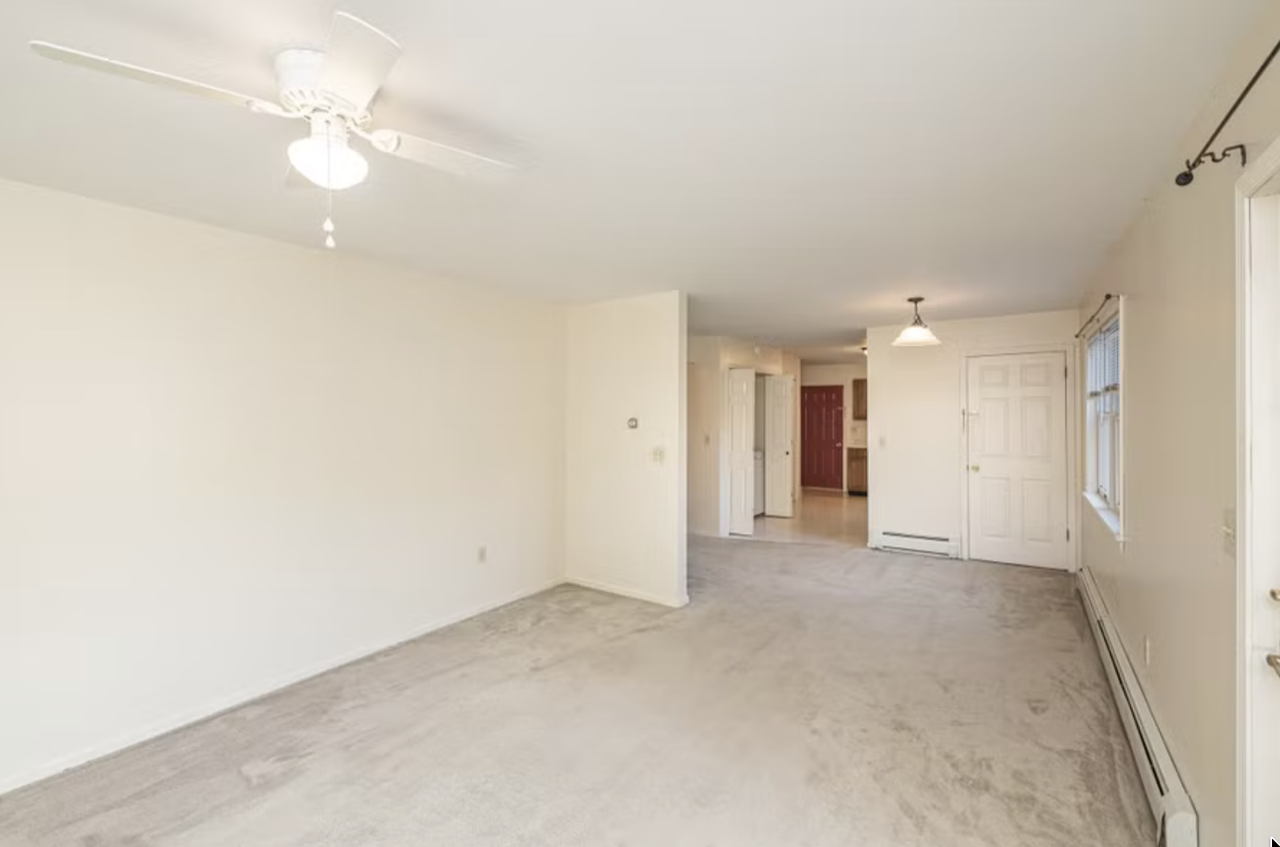 60 Riggs Dr, #B - Photo 3 of 12