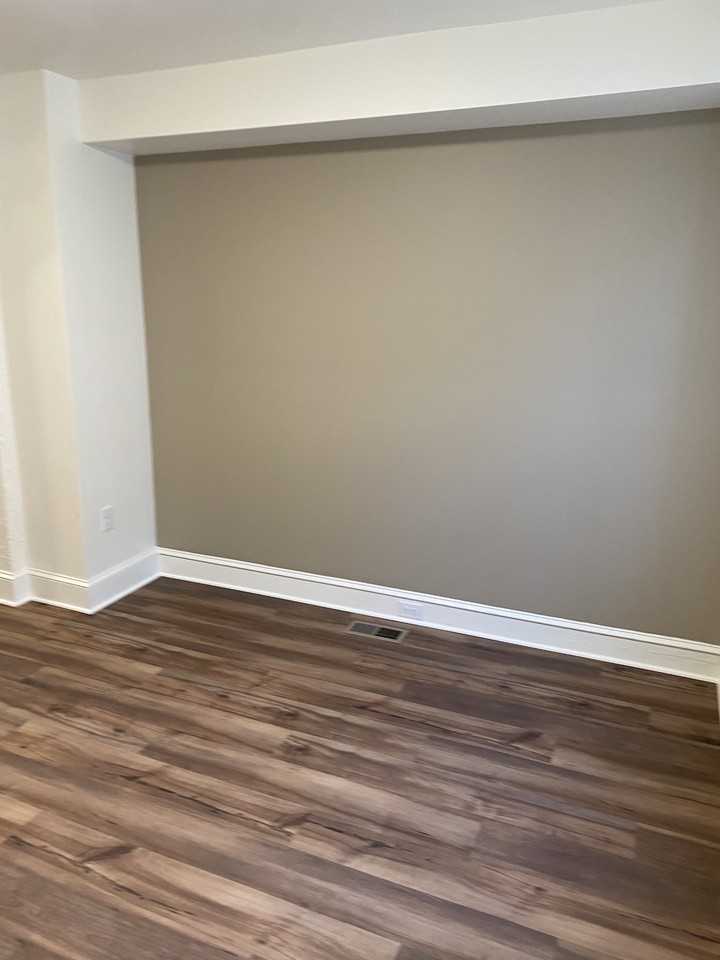 628 Lake St - Photo 3 of 6