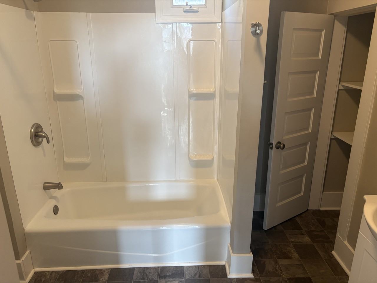 1102 Dodge Ave - Photo 5 of 18