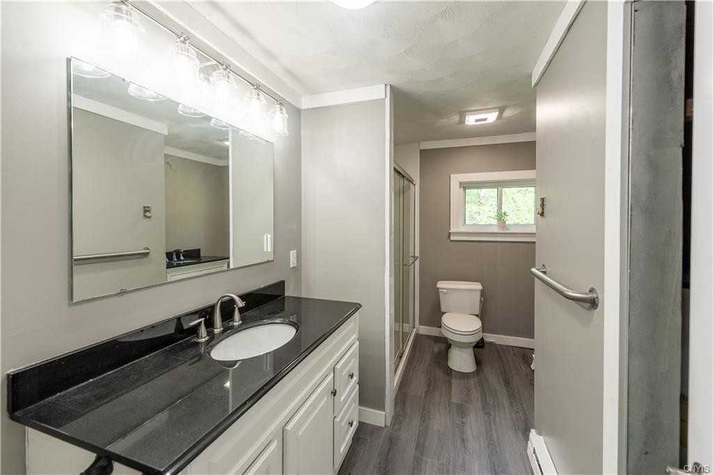 7610 Van Buren Rd - Photo 4 of 14