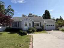135 W Chisholm St - Photo 1 of 1