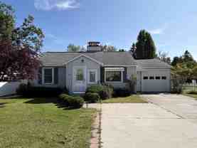 135 W Chisholm St - Photo 1 of 1