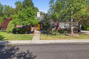 featured image of 1331 S Watermark Ave