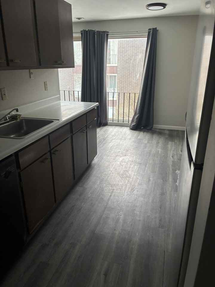 300 Polk St #302-6 - Photo 5 of 13