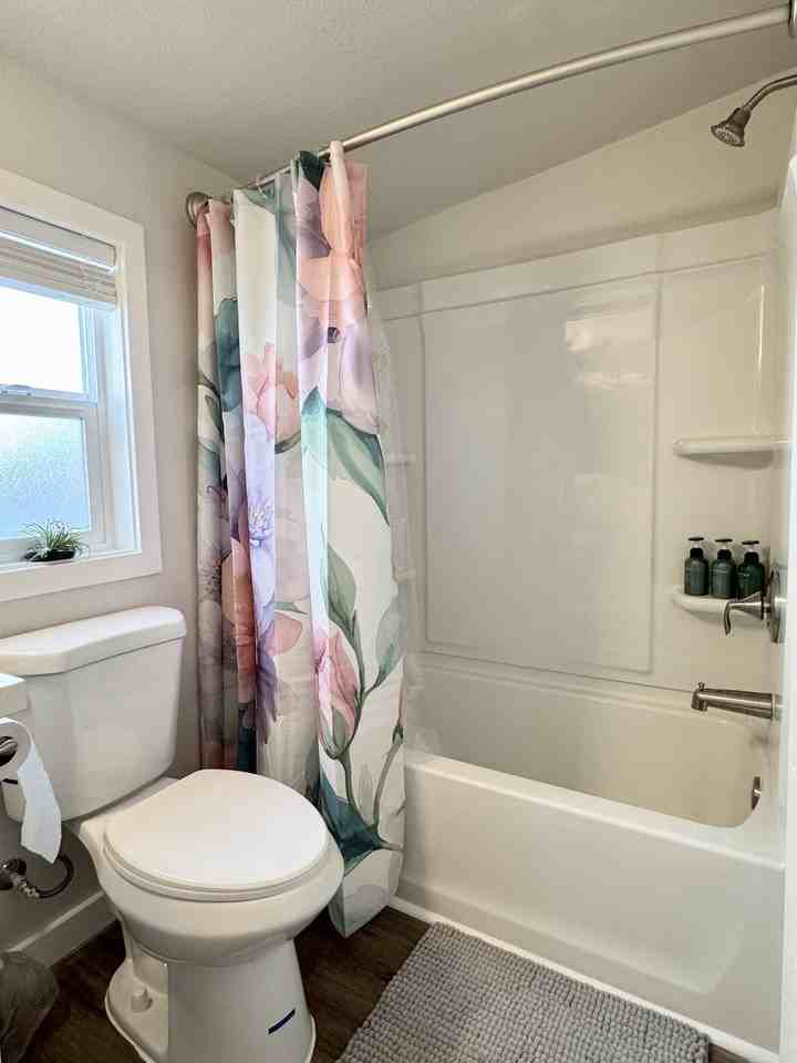 3221 Beacon Ave S - Photo 3 of 11