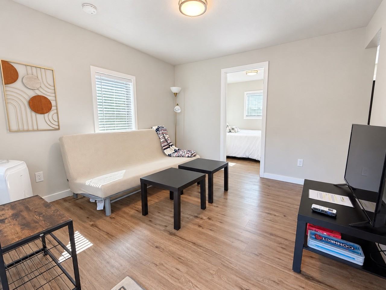 3221 Beacon Ave S - Photo 6 of 11