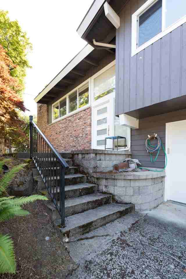 5623 129th Ave SE Bellevue WA 98006 #1 - Photo 3 of 44