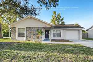 featured image of 7839 Putnam Cir
