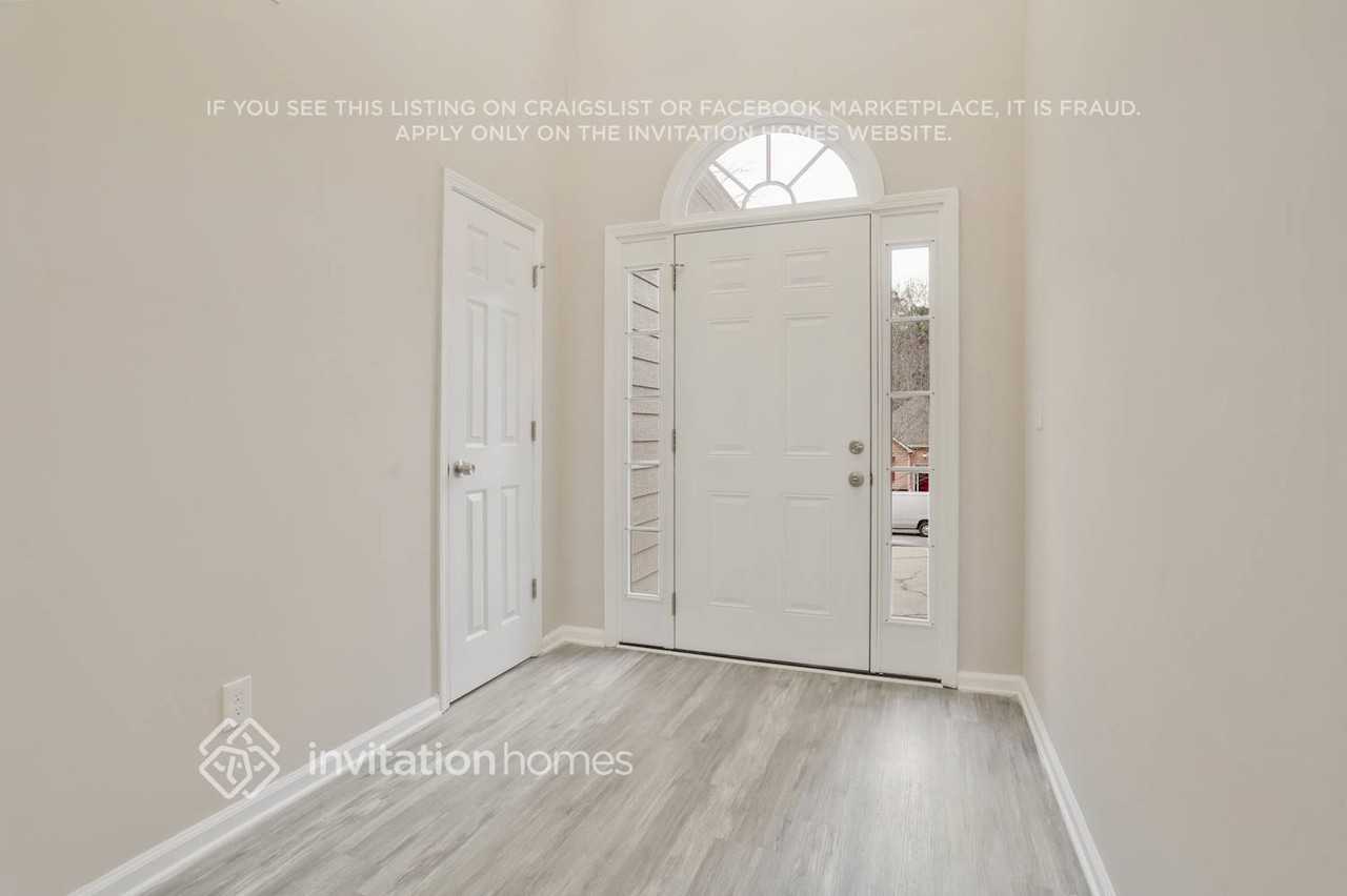 3425 Forrest Bend Ln - Photo 4 of 28