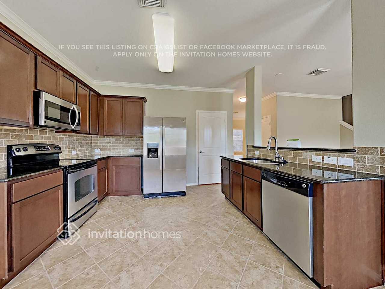 11920 Summer Springs Dr - Photo 6 of 22