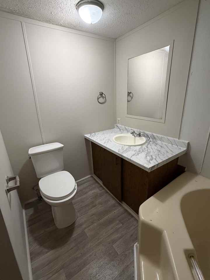 51 Platinum Dr #1 - Photo 6 of 8