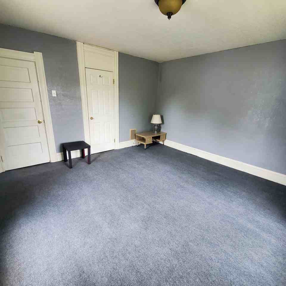 931 Home Ave #B - Photo 7 of 16