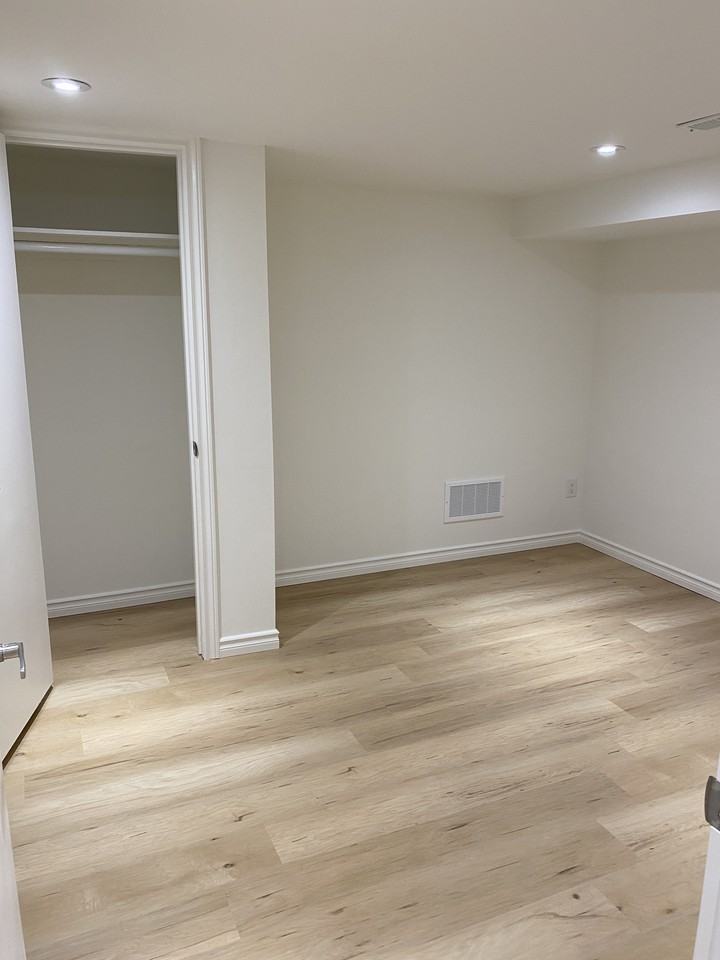 47 Stayner Avenue - Photo 4 of 9