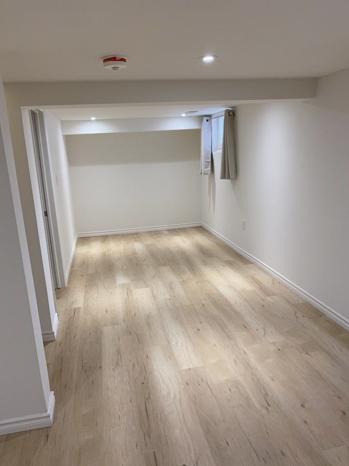 47 Stayner Avenue - Photo 5 of 9