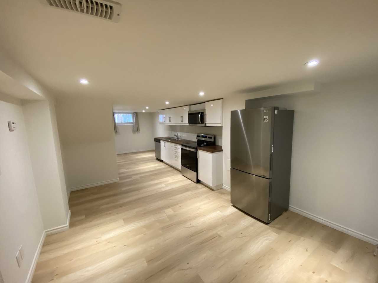 47 Stayner Avenue - Photo 6 of 9