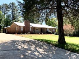 featured image of 1040 Carol Dr