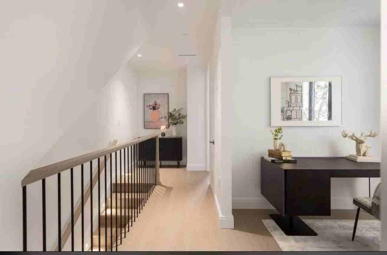 1500 Nanton Avenue - Photo 5 of 16