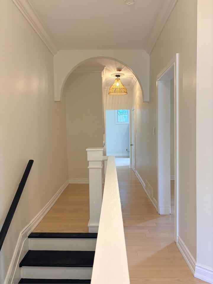 550 James Street North - Photo 2 of 16